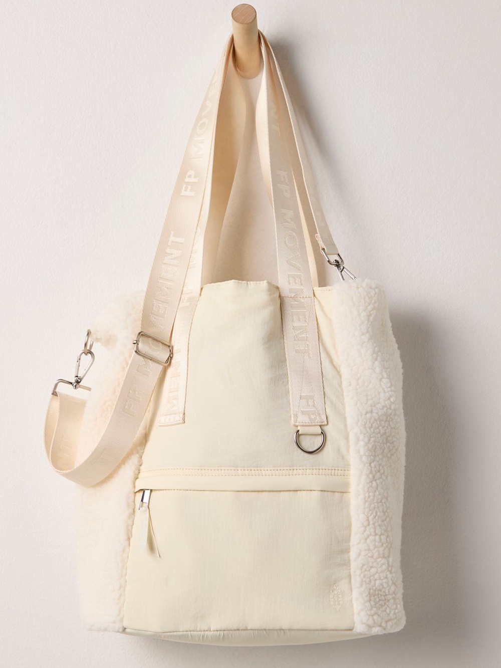 FP Movement Slopes Sherpa Bucket Bag in Whipped Cream Tote NWT